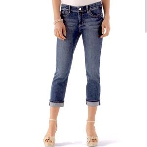 White House Black Market Essential Crop